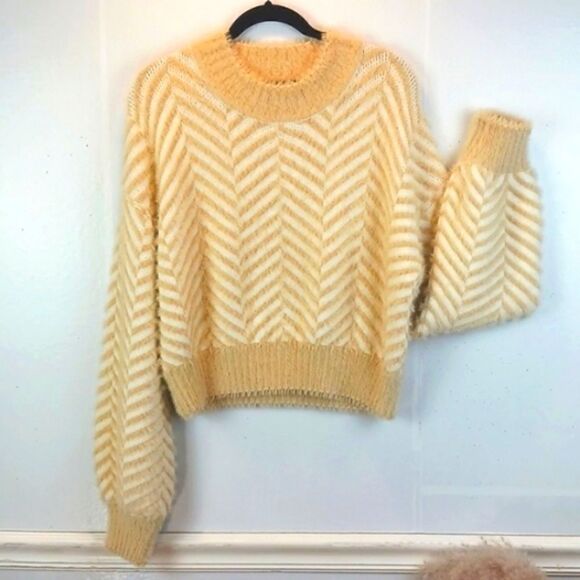 Sugar Lips cream/tan scoop neck drop shoulder eyelash knit chevron print sweater - Picture 3 of 11